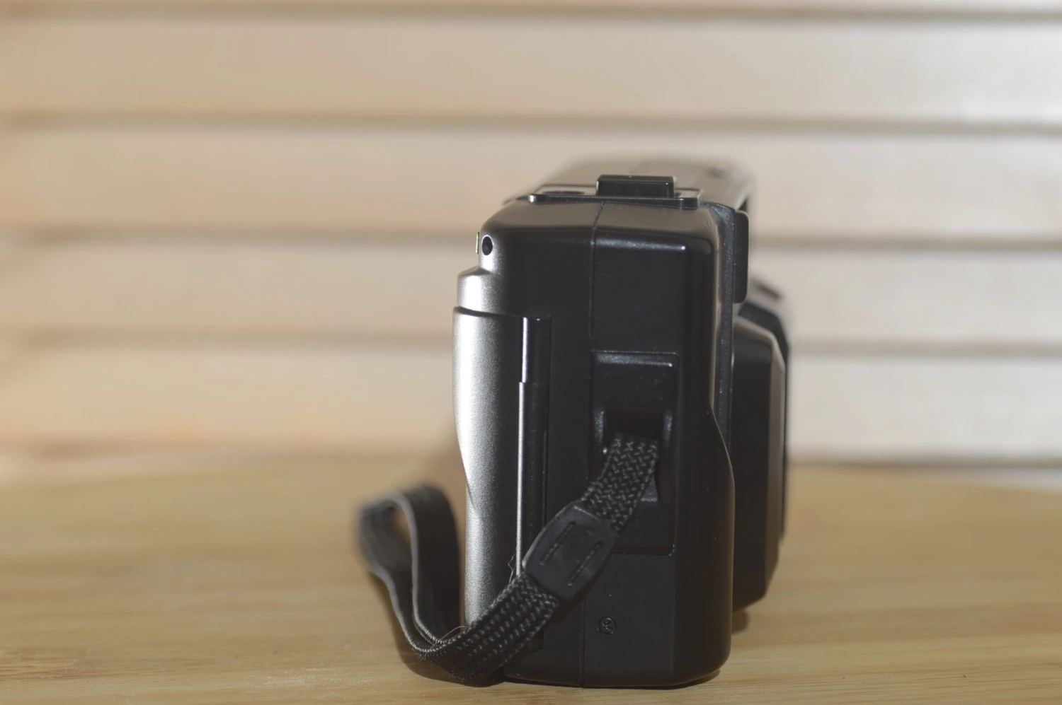 Vivitar Point 'N' Shoot PS:20 35mm Compact Camera. Fantastic Point And Shoot 5 Vivitar Point 'N' Shoot PS:20 35mm Compact Camera. Fantastic Point And Shoot - Image 3