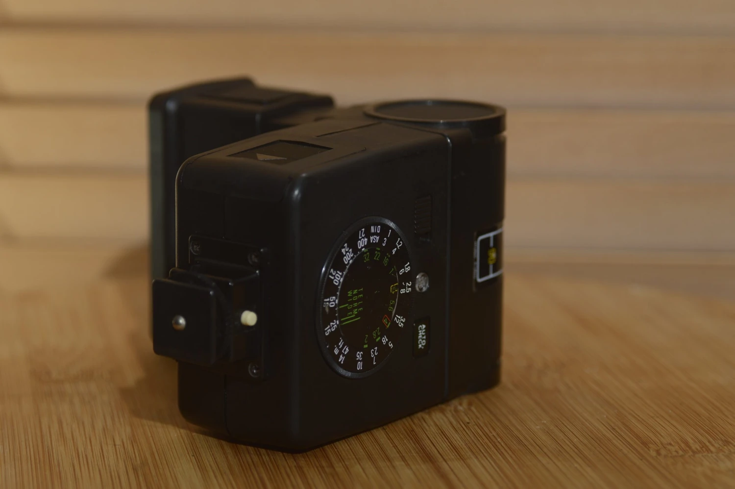 Fotomatic 500 AZ Adjustable Bounce Flash - Universal So Compatible With Canon, Nikon, Olympus, Pentax. 5 Fotomatic 500 AZ Adjustable Bounce Flash - Universal So Compatible With Canon, Nikon, Olympus, Pentax. - Image 3