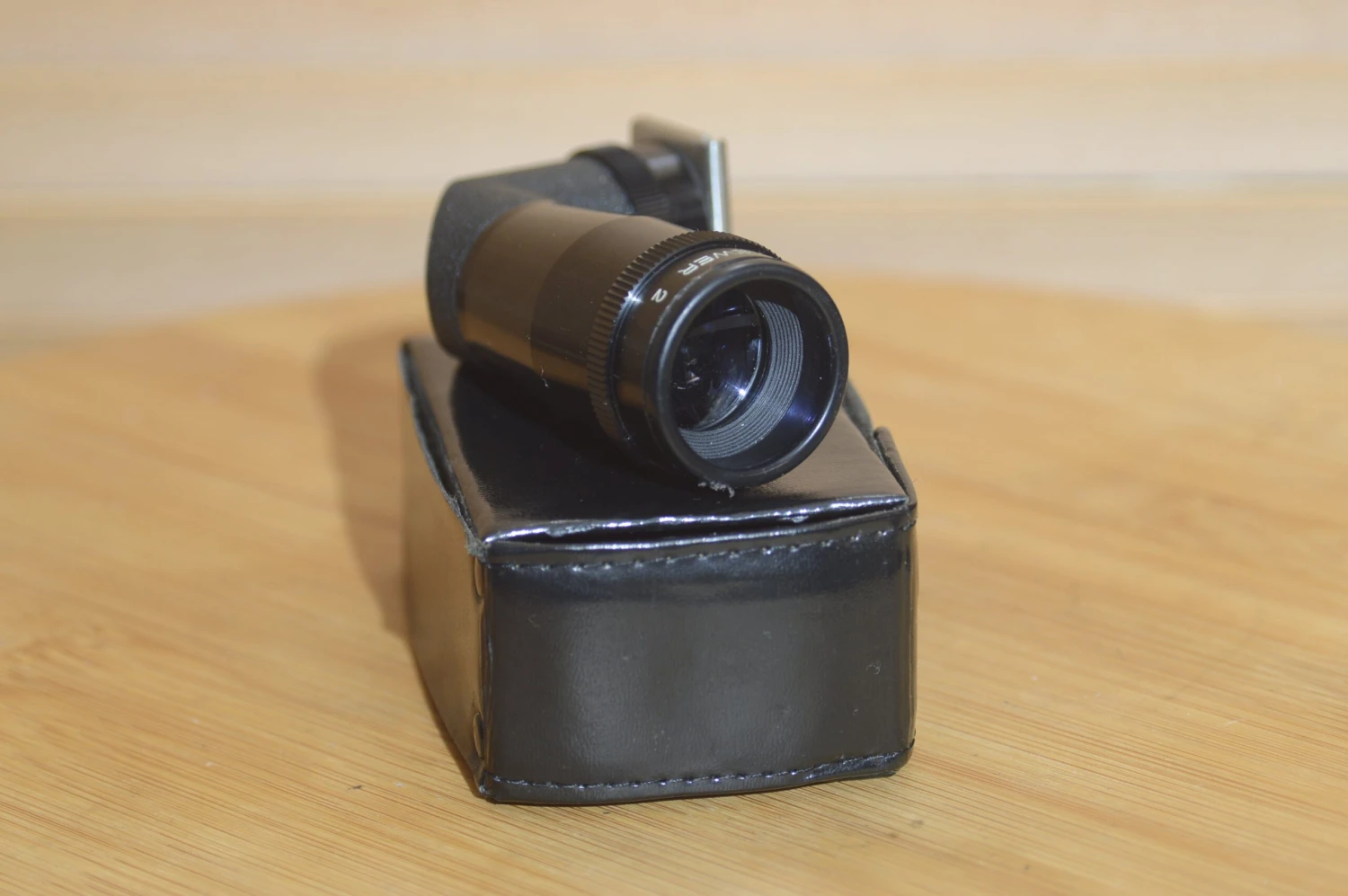 Canon Waist Level Viewer 2 With Case. Fantastic For Tripod Or Studio Work 6 Canon Waist Level Viewer 2 With Case. Fantastic For Tripod Or Studio Work - Image 4