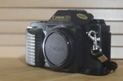 Fantastic Canon T50 Camera. In Lovely Condition, Feels Just Like A Digital It Couldn't Be Easier To Get Into 35mm Film -Cameras Sale Shop DSC 0008 392a923b 8984 4fbb bb51 ba286fef0f11