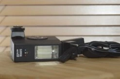 Boxed Sunpak Auto 33 Universal Flash Unit. Great Bounce Flash Unit And Surprisingly Powerful For Its Size. -Cameras Sale Shop DSC 0008 7ca3c6f5 ec67 410f a529 f14efb991ead