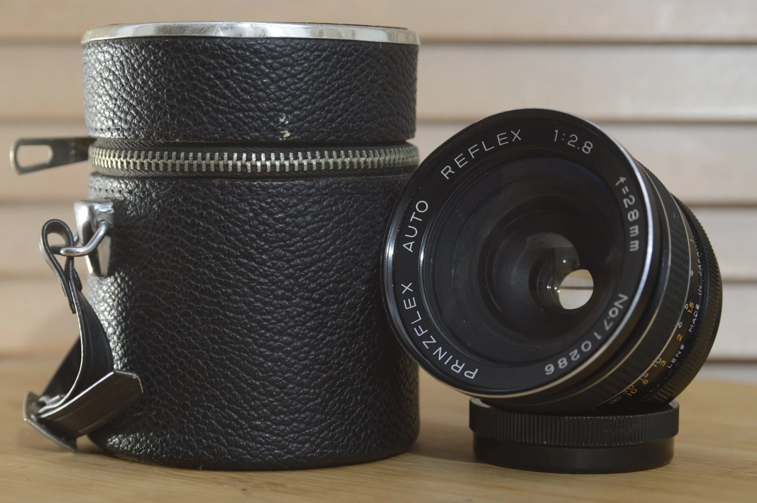 Prinzflex Auto Reflex 28mm F2.8 M42 Wide Angle Lens With Case. 9 Prinzflex Auto Reflex 28mm F2.8 M42 Wide Angle Lens With Case. - Image 7