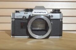 Olympus OM10 35mm Film Camera. Fantastic Condition. Brilliant Beginner Camera. Easy To Operate