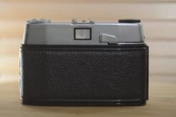 Lovely Ilford Sportsman 35mm Camera With Case. A Step Back In Time, With Beautifully Aged Patina. Great As A Prop Or As A Collectors Item. -Cameras Sale Shop DSC 0018 72f54453 aac9 415c 9e33 36cb96ed4b59