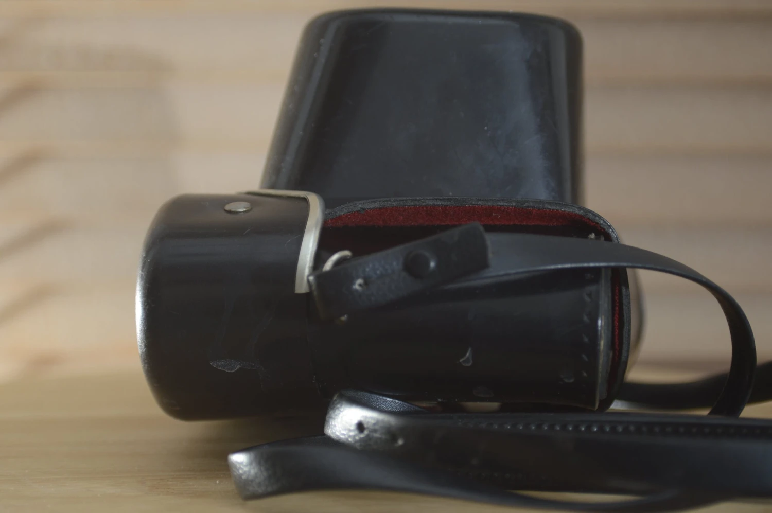 Beautiful Praktica Hard Leather Camera Case. Fits Praktica MTL3, Nova. 7 Beautiful Praktica Hard Leather Camera Case. Fits Praktica MTL3, Nova. - Image 5