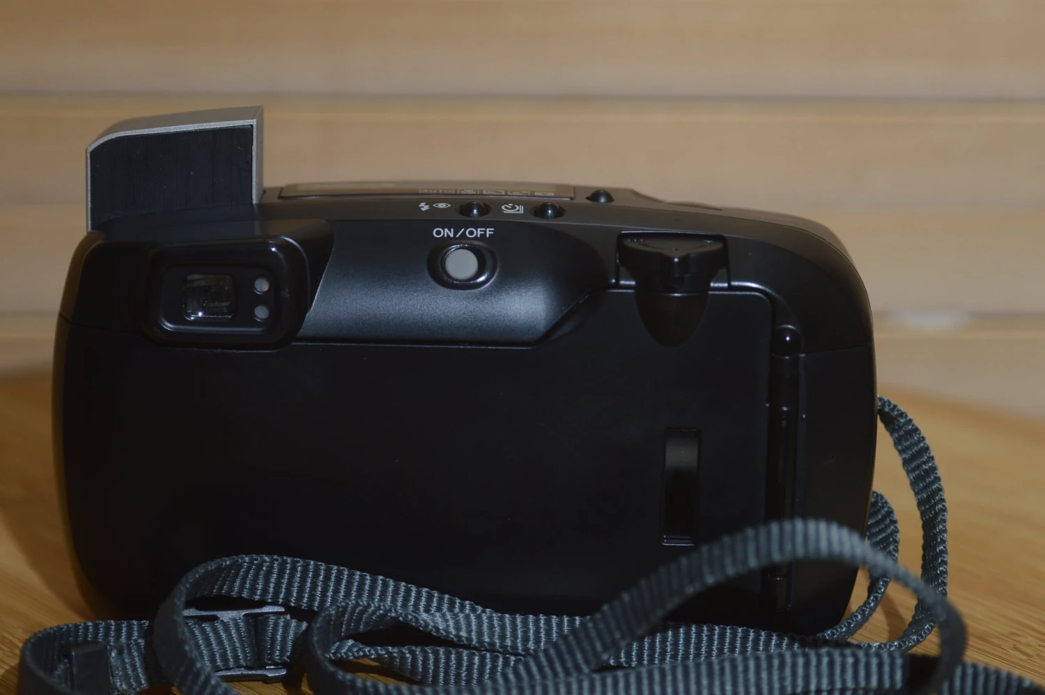 Minolta Riva Zoom 115EX Freedom Zoom Supreme 35mm Compact Camera With Case. 6 Minolta Riva Zoom 115EX Freedom Zoom Supreme 35mm Compact Camera With Case. - Image 4