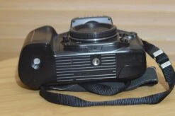 Vintage Nikon F90 Body Only 35mm SLR. In Fantastic Condition. -Cameras Sale Shop DSC 0025 9b57869d 9fa1 45cc 8324 87e0dda170c3