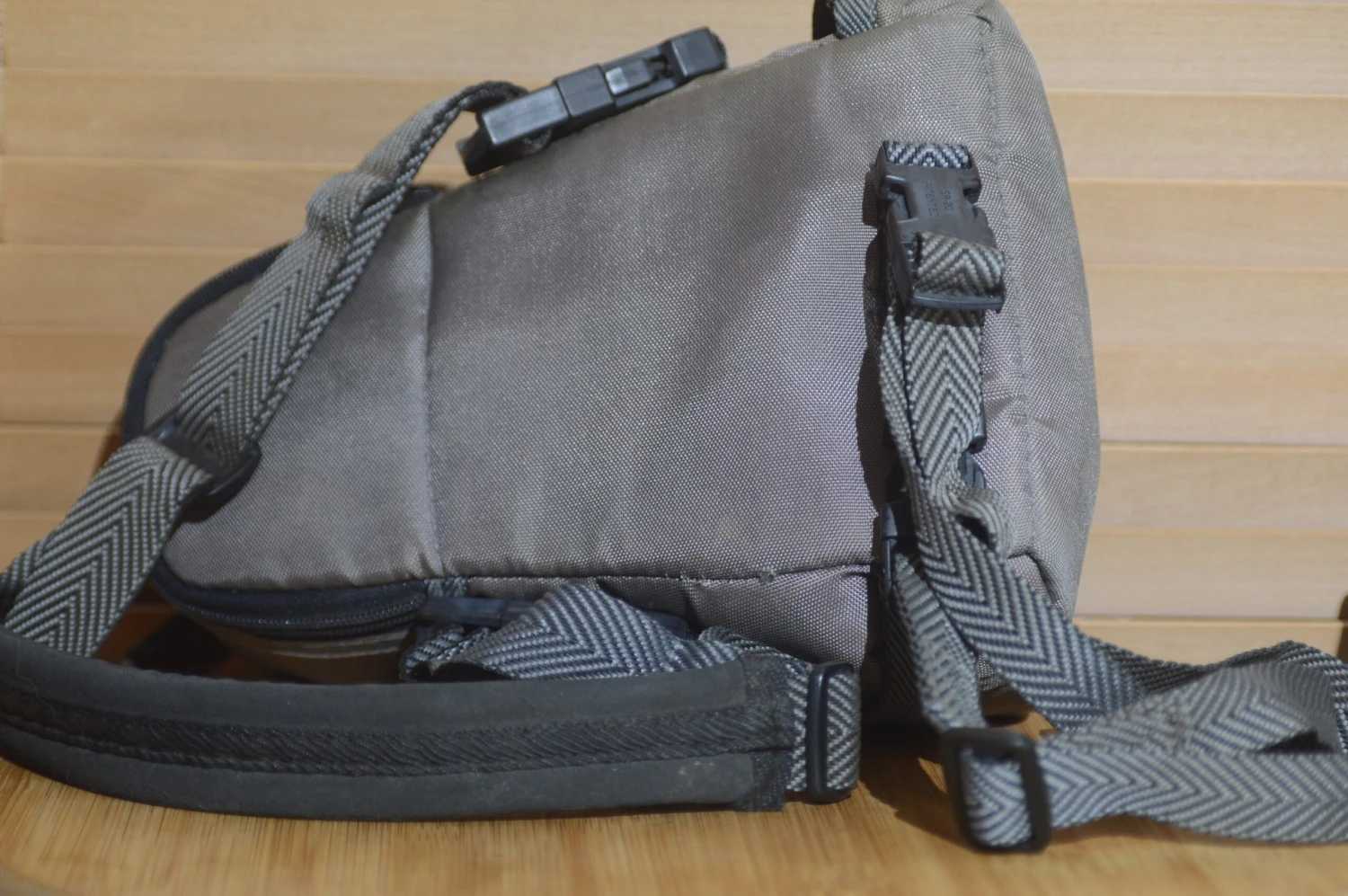 Tuf Foto Pro Grey Padded Snug Fit Camera Case. With Waist And Shoulder Strap. 6 Tuf Foto Pro Grey Padded Snug Fit Camera Case. With Waist And Shoulder Strap. - Image 5