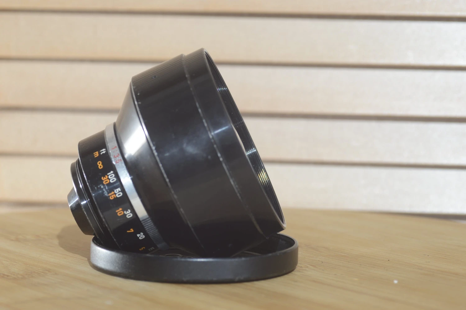 Gorgeous Canon EX 125mm F3.5 Lens With Case And Lens Hood. A Fantastic Addition To Any Photographers Kit. A Beautiful Piece. 6 Gorgeous Canon EX 125mm F3.5 Lens With Case And Lens Hood. A Fantastic Addition To Any Photographers Kit. A Beautiful Piece. - Image 4