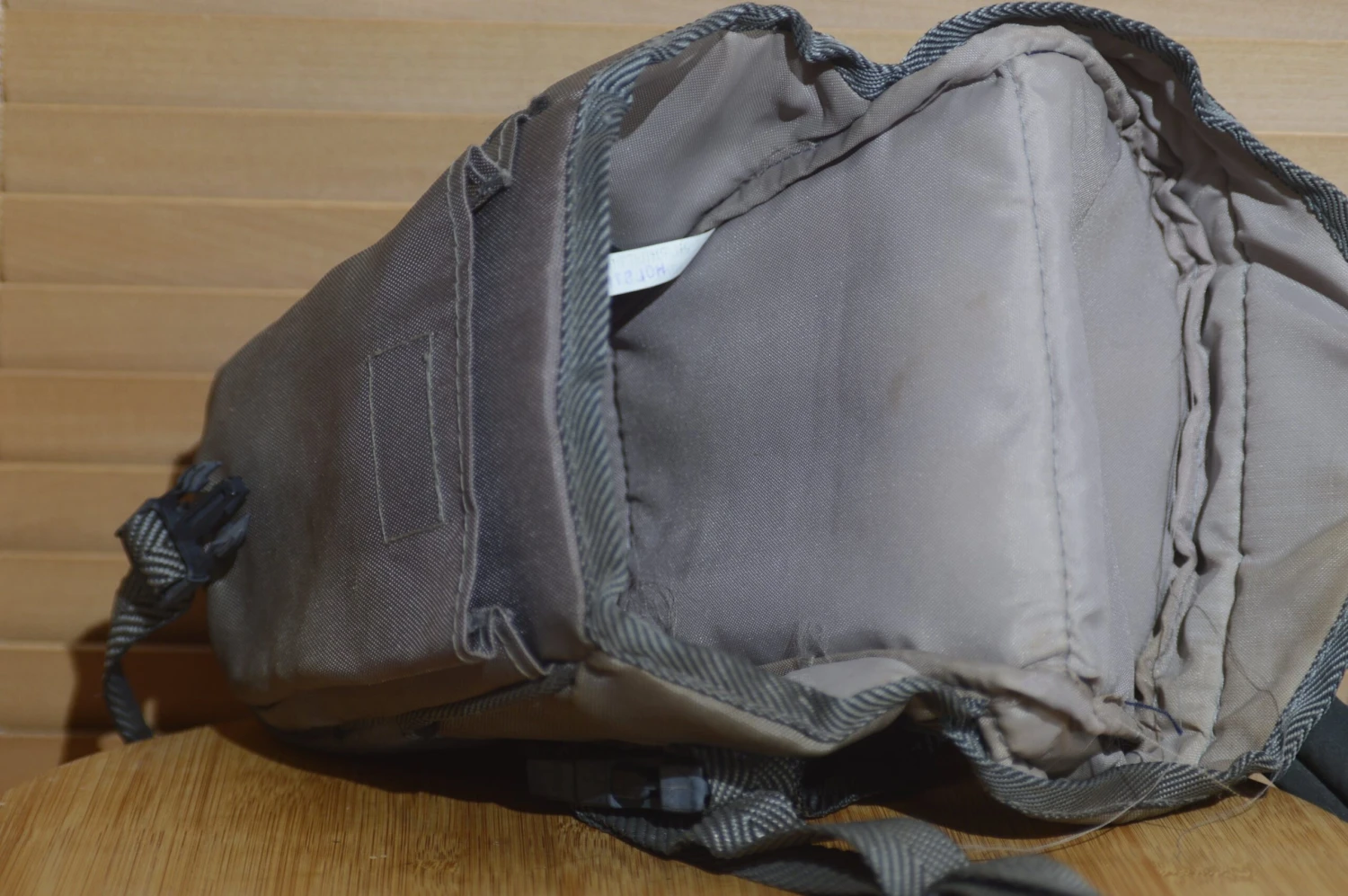 Tuf Foto Pro Grey Padded Snug Fit Camera Case. With Waist And Shoulder Strap. 8 Tuf Foto Pro Grey Padded Snug Fit Camera Case. With Waist And Shoulder Strap. - Image 7