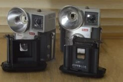 Working Kodak Brownie Starmite 127mm Film Camera. A Great Piece Of Film History. Perfect As Studio Prop Or A Beautifully Ornament. -Cameras Sale Shop DSC 0028 14535647 10f2 4bb1 af34 58aaaad4d099