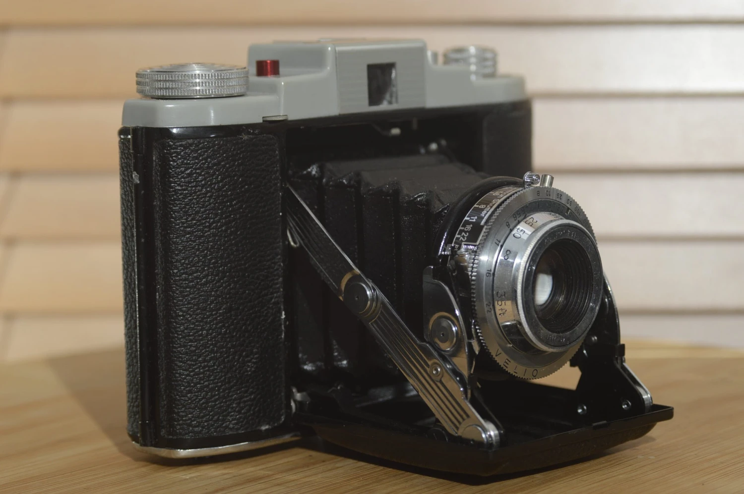 Kodak 66 Model Iii 620 Folding Camera With Fantastic Leather Case. Gorgeous Design With Real Character. 4 Kodak 66 Model Iii 620 Folding Camera With Fantastic Leather Case. Gorgeous Design With Real Character. - Image 2