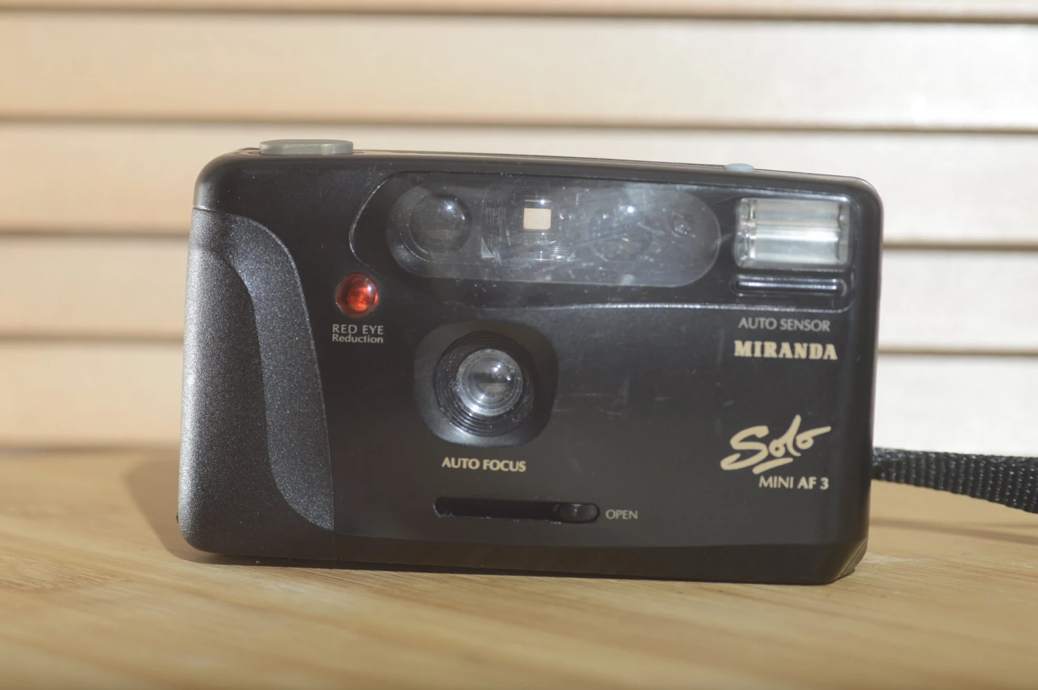 Miranda Solo Mini AF 3 35mm Compact Camera. Fantastic Vintage Point And Shoot. 4 Miranda Solo Mini AF 3 35mm Compact Camera. Fantastic Vintage Point And Shoot. - Image 2