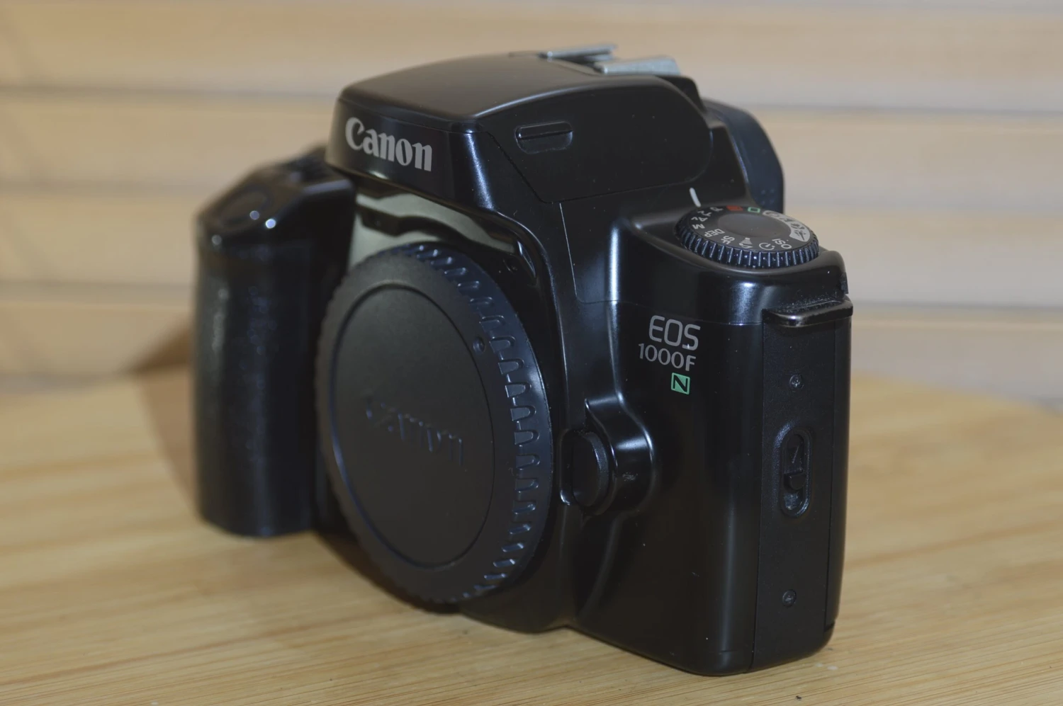 Vintage Canon EOS 1000FN 35mm SLR Camera. Excellent Example Of A Well Kept Camera. 8 Vintage Canon EOS 1000FN 35mm SLR Camera. Excellent Example Of A Well Kept Camera. - Image 6