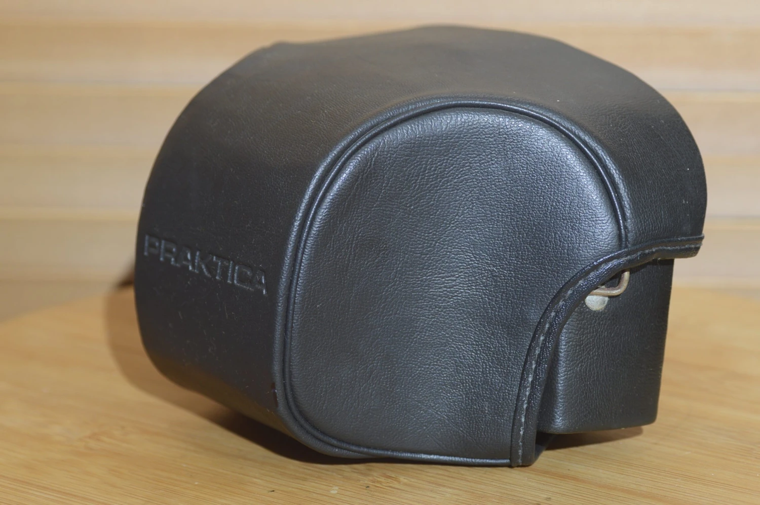 Beautiful Praktica Black Leather Camera Case. Fits Praktica MTL3, Nova. 8 Beautiful Praktica Black Leather Camera Case. Fits Praktica MTL3, Nova. - Image 6
