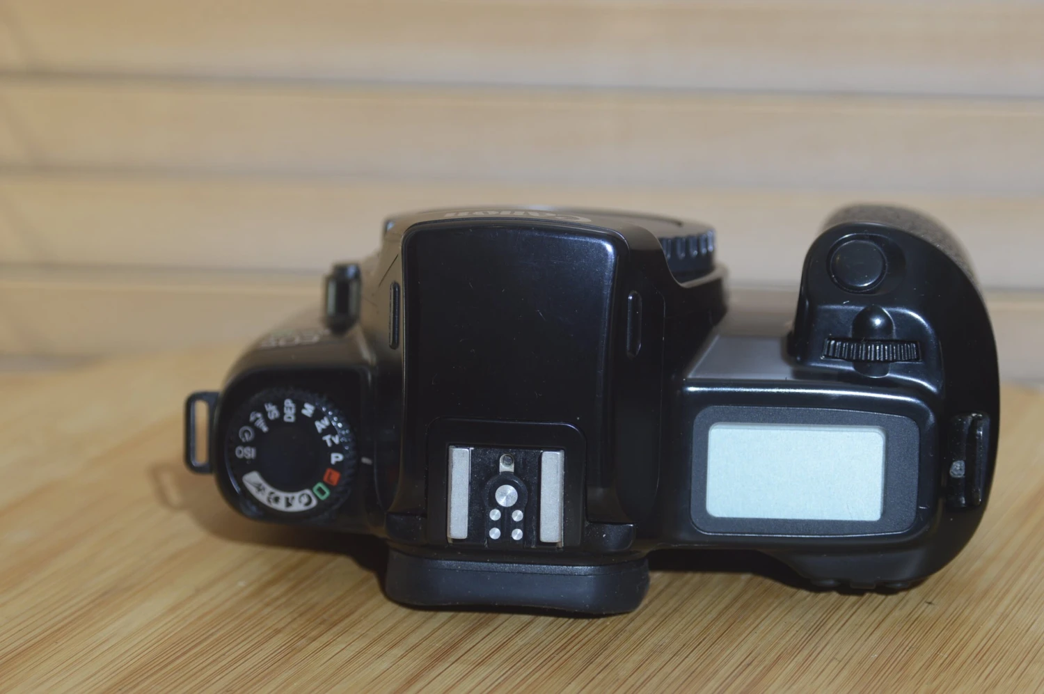 Vintage Canon EOS 1000FN 35mm SLR Camera. Excellent Example Of A Well Kept Camera. 9 Vintage Canon EOS 1000FN 35mm SLR Camera. Excellent Example Of A Well Kept Camera. - Image 7