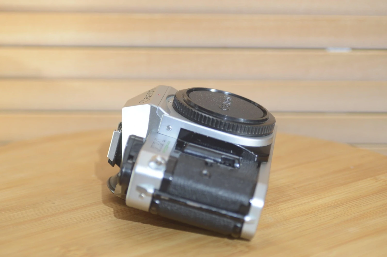 Gorgeous Canon AE1 P 35mm SLR Body Alone. Pair It With FD Lens And Away You Go 12 Gorgeous Canon AE1 P 35mm SLR Body Alone. Pair It With FD Lens And Away You Go - Image 10