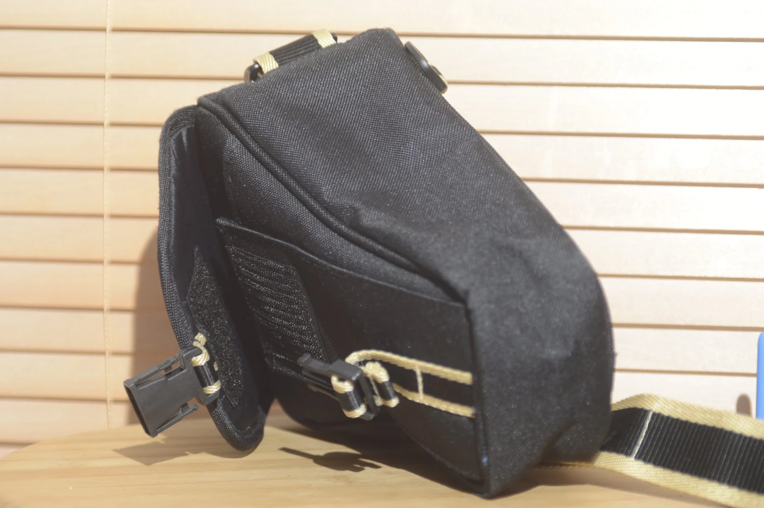 Jessops Padded Snug Fit Camera Case. Perfect For Carrying Your Camera With A Long Lens. 4 Jessops Padded Snug Fit Camera Case. Perfect For Carrying Your Camera With A Long Lens. - Image 2