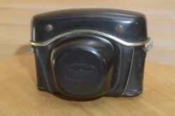 Vintage Halina 500 Viewfinder Camera With Case. In Great Condition. -Cameras Sale Shop DSC 0058