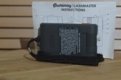 Beautiful Courtenay Flashmaster 2/3 Flash Meter With Dedicated Case. Tested And Working Perfectly. -Cameras Sale Shop DSC 0072 b8423898 9547 4999 8cac cc5457216d79