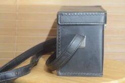 Vintage Black Leather Polaroid Case With Strap. -Cameras Sale Shop DSC 0077 abbd39d3 216b 4468 9ae8 35726df15d28