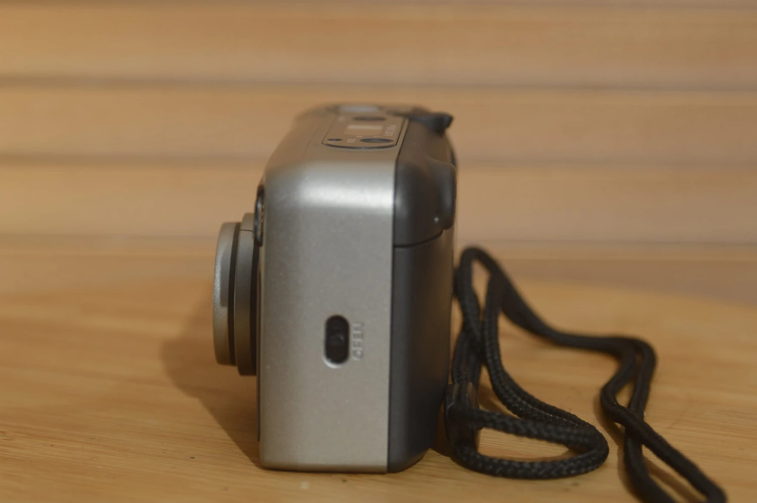 Beautiful Konica Z-up 70 (VP) 35mm Point And Shoot Compact Camera With Case. 7 Beautiful Konica Z-up 70 (VP) 35mm Point And Shoot Compact Camera With Case. - Image 5