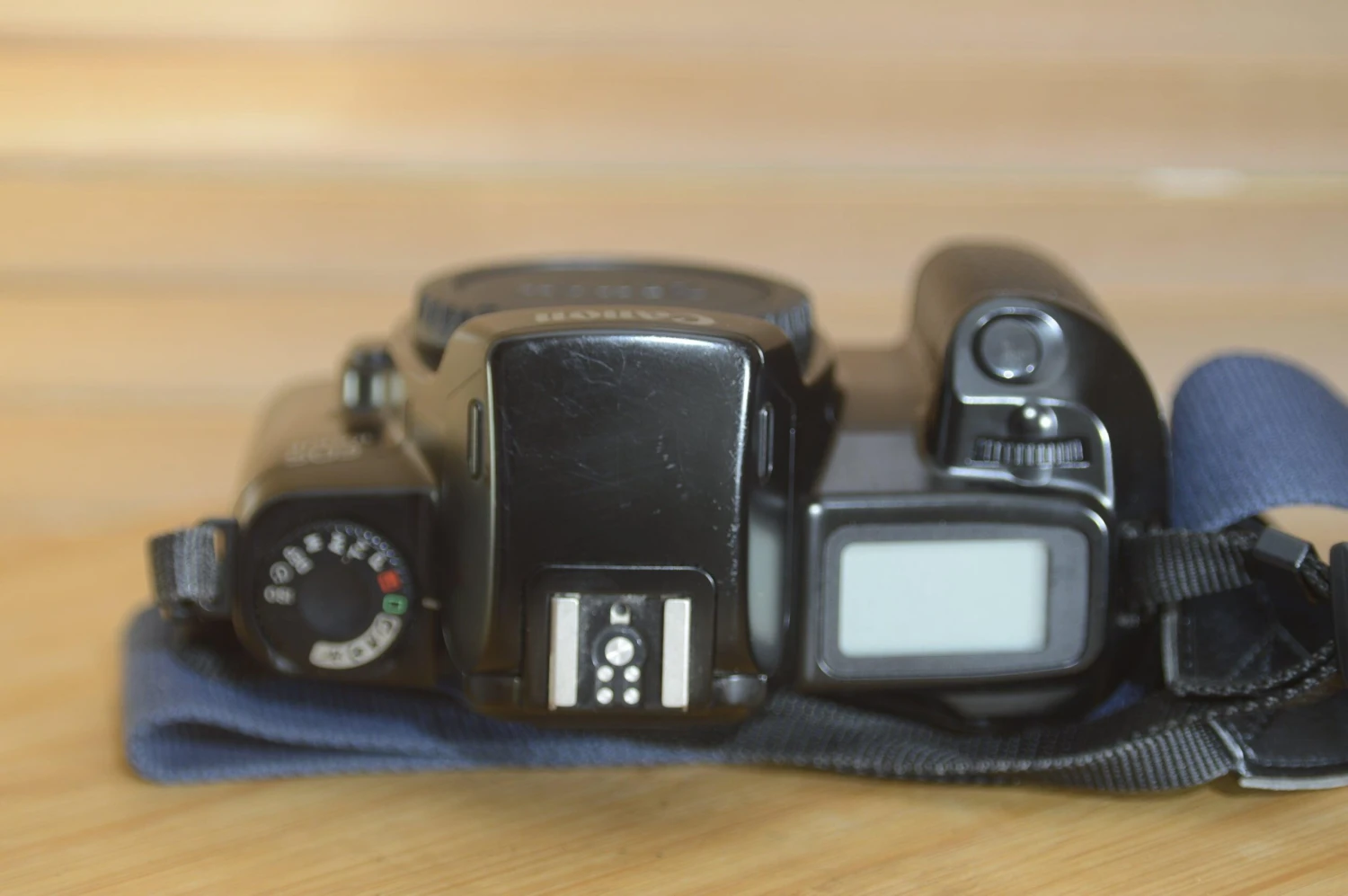 Vintage Canon EOS 1000F 35mm SLR Camera. Fantastic Starter Camera 9 Vintage Canon EOS 1000F 35mm SLR Camera. Fantastic Starter Camera - Image 7