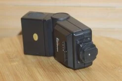 Hanimex TZ2 Flash Unit, Multi Dedicated Tilt And Defuse Settings. With Auto Auto Mode And Manual Settings. -Cameras Sale Shop DSC 0085 06846426 8804 4e9d b34f 0e3585c7bf3a