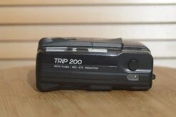 Vintage Olympus Trip 200 35mm Compact Camera With Case. 18 Vintage Olympus Trip 200 35mm Compact Camera With Case. -Cameras Sale Shop DSC 0090 b1f876d1 d08c 4d38 97f0 58726c4ff11e