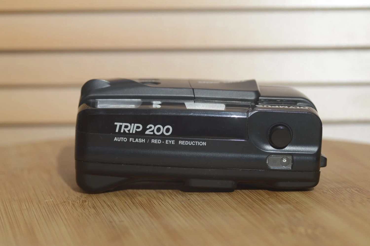 Vintage Olympus Trip 200 35mm Compact Camera With Case. 9 Vintage Olympus Trip 200 35mm Compact Camera With Case. - Image 7