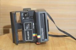 Boxed Polaroid One Step 600. With Manual And Flash Bulbs. -Cameras Sale Shop DSC 0092 7507fd03 d4e2 45c5 95b0 8a31245dbc45