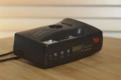 Yashica Minitec 35mm Compact Camera. Fantastic Vintage Point And Shoot. -Cameras Sale Shop DSC 0094 90916b74 b19f 4e19 a579 40584f9767a1