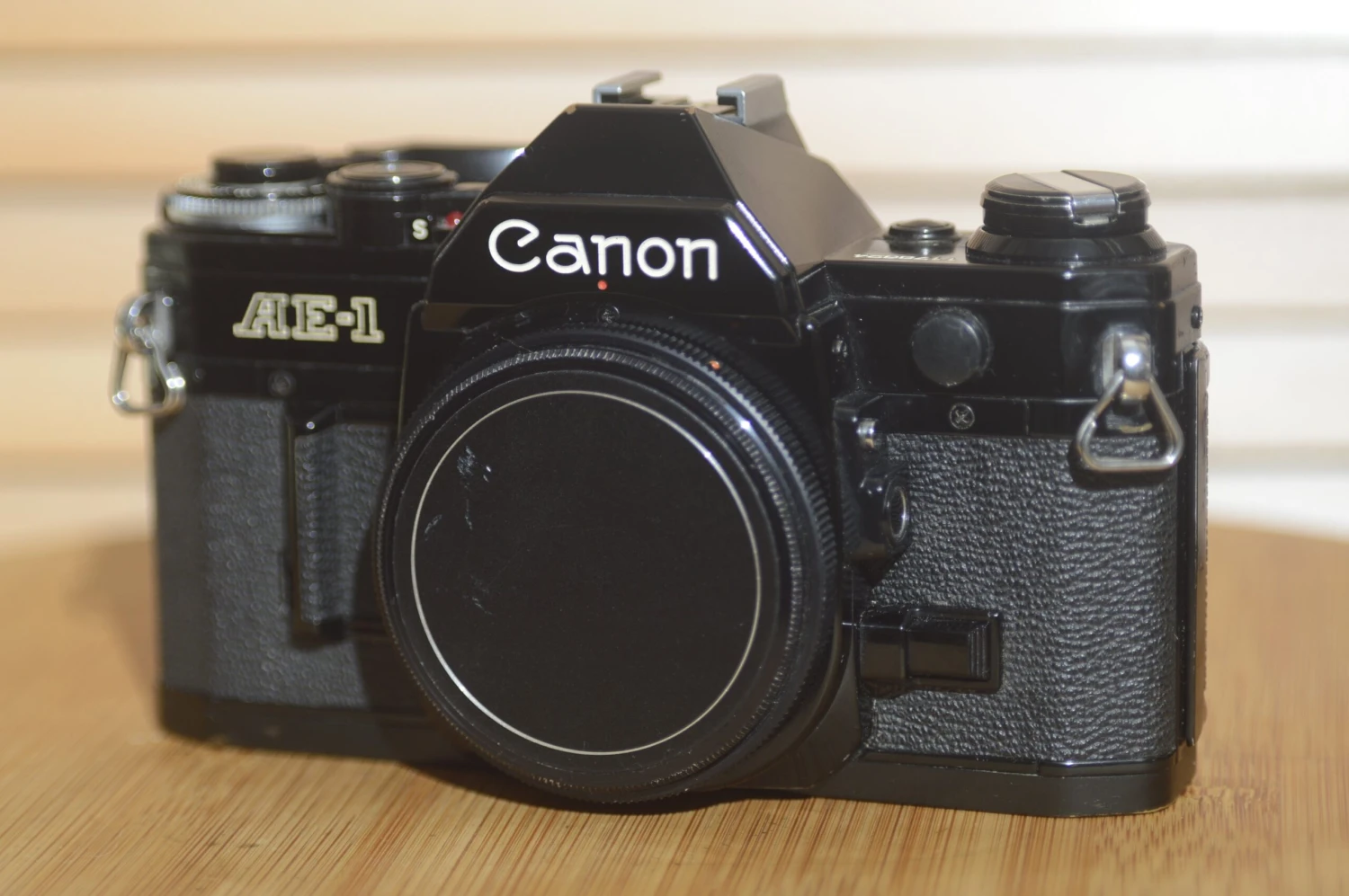 Rare Black Canon AE1 35mm SLR Camera, Body Only. Excellent Starter Camera. 9 Rare Black Canon AE1 35mm SLR Camera, Body Only. Excellent Starter Camera. - Image 7