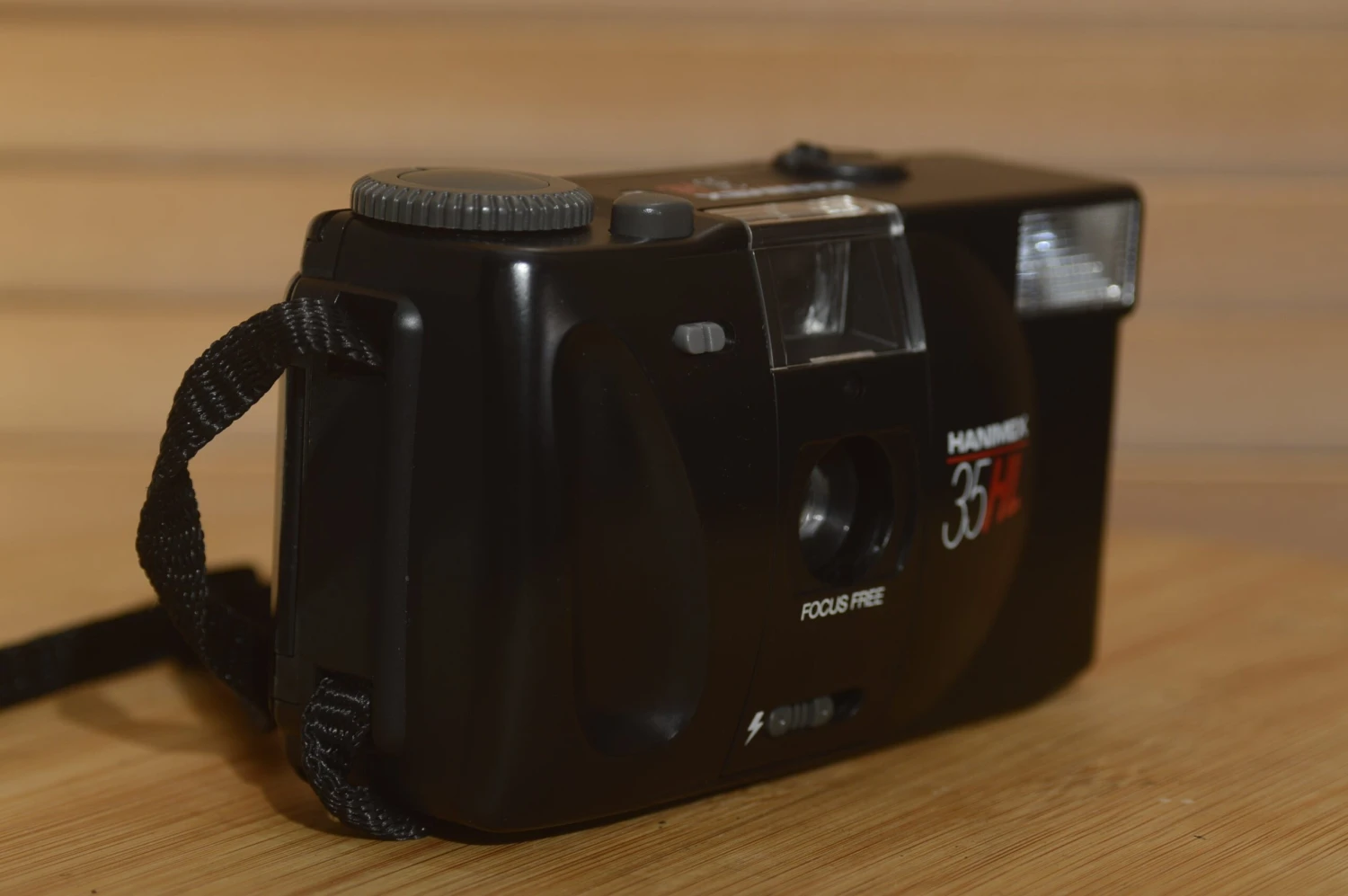 Hanimex 35HL 35mm Compact Camera. Super Cute Vintage Point And Shoot. 4 Hanimex 35HL 35mm Compact Camera. Super Cute Vintage Point And Shoot. - Image 2