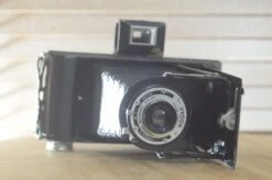 Gorgeous Kodak Brownie Six-20 Folding Camera. Great As A Prop Or For Experimental Photography -Cameras Sale Shop DSC 0136