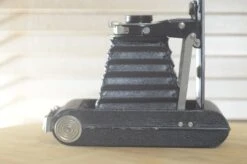 Gorgeous Kodak Brownie Six-20 Folding Camera. Great As A Prop Or For Experimental Photography -Cameras Sale Shop DSC 0137