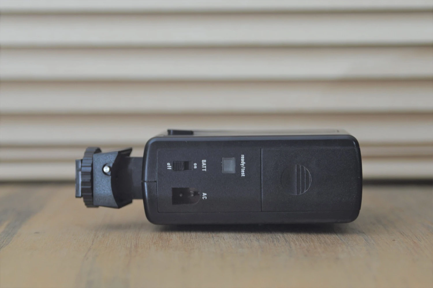 Sunpak MX130 Universal Flash Unit. Great Bounce Flash Unit And Surprisingly Powerful For Its Size Ideal Flash Unit For Your Vintage Kit 5 Sunpak MX130 Universal Flash Unit. Great Bounce Flash Unit And Surprisingly Powerful For Its Size Ideal Flash Unit For Your Vintage Kit - Image 3