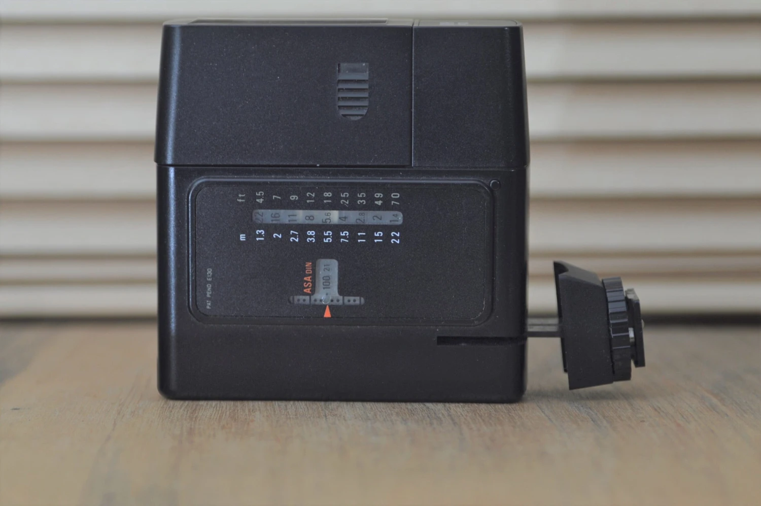 Sunpak MX130 Universal Flash Unit. Great Bounce Flash Unit And Surprisingly Powerful For Its Size Ideal Flash Unit For Your Vintage Kit 6 Sunpak MX130 Universal Flash Unit. Great Bounce Flash Unit And Surprisingly Powerful For Its Size Ideal Flash Unit For Your Vintage Kit - Image 4