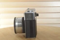 Striking Halina 1000 Viewfinder. In Excellent Condition And Working Perfectly. 16 Striking Halina 1000 Viewfinder. In Excellent Condition And Working Perfectly. -Cameras Sale Shop DSC 0138 ee727487 071f 4c2d 8066 bf86c7d5dbbf