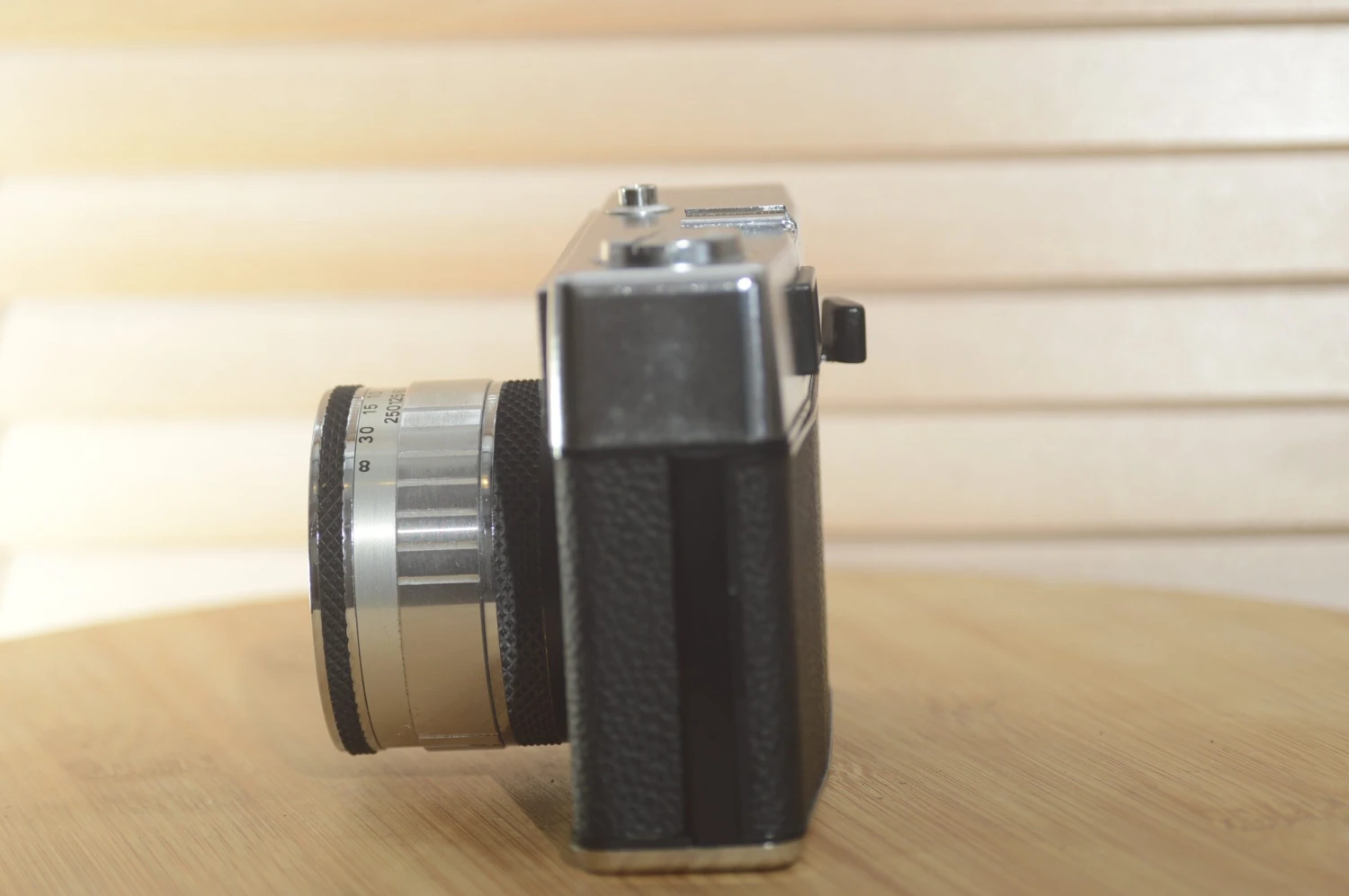 Striking Halina 1000 Viewfinder. In Excellent Condition And Working Perfectly. 7 Striking Halina 1000 Viewfinder. In Excellent Condition And Working Perfectly. - Image 5