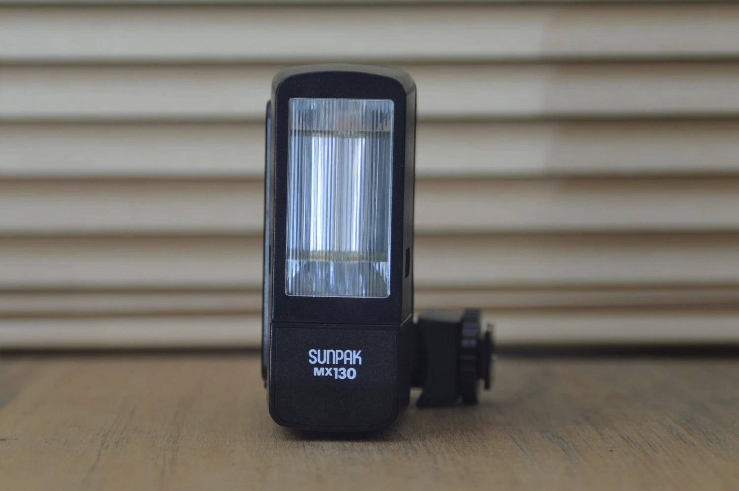 Sunpak MX130 Universal Flash Unit. Great Bounce Flash Unit And Surprisingly Powerful For Its Size Ideal Flash Unit For Your Vintage Kit 9 Sunpak MX130 Universal Flash Unit. Great Bounce Flash Unit And Surprisingly Powerful For Its Size Ideal Flash Unit For Your Vintage Kit - Image 7