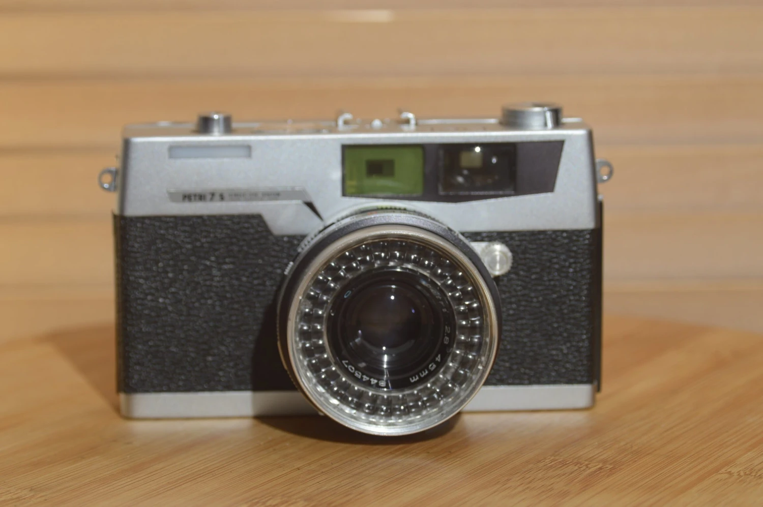 Vintage Petri 7s 35mm Range Finder Camera With Case. Fantastic Condition. 7 Vintage Petri 7s 35mm Range Finder Camera With Case. Fantastic Condition. - Image 5