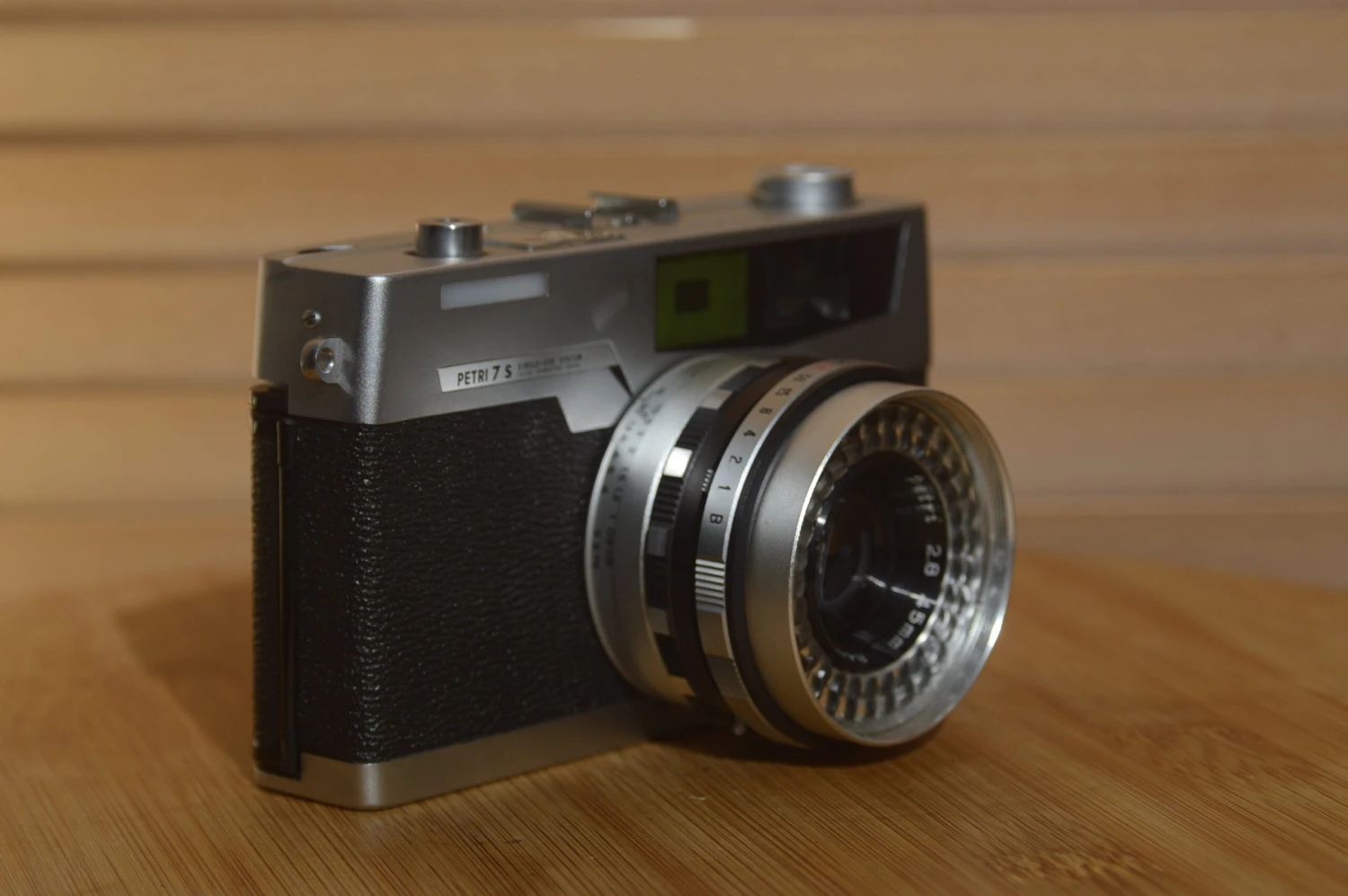 Vintage Petri 7s 35mm Range Finder Camera With Case. Fantastic Condition. 8 Vintage Petri 7s 35mm Range Finder Camera With Case. Fantastic Condition. - Image 6