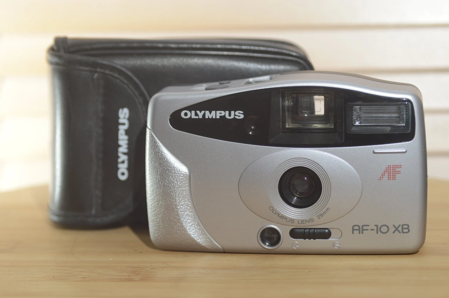 Vintage Olympus AF 10 XB 35mm Compact Camera With Case. 3 Vintage Olympus AF 10 XB 35mm Compact Camera With Case.