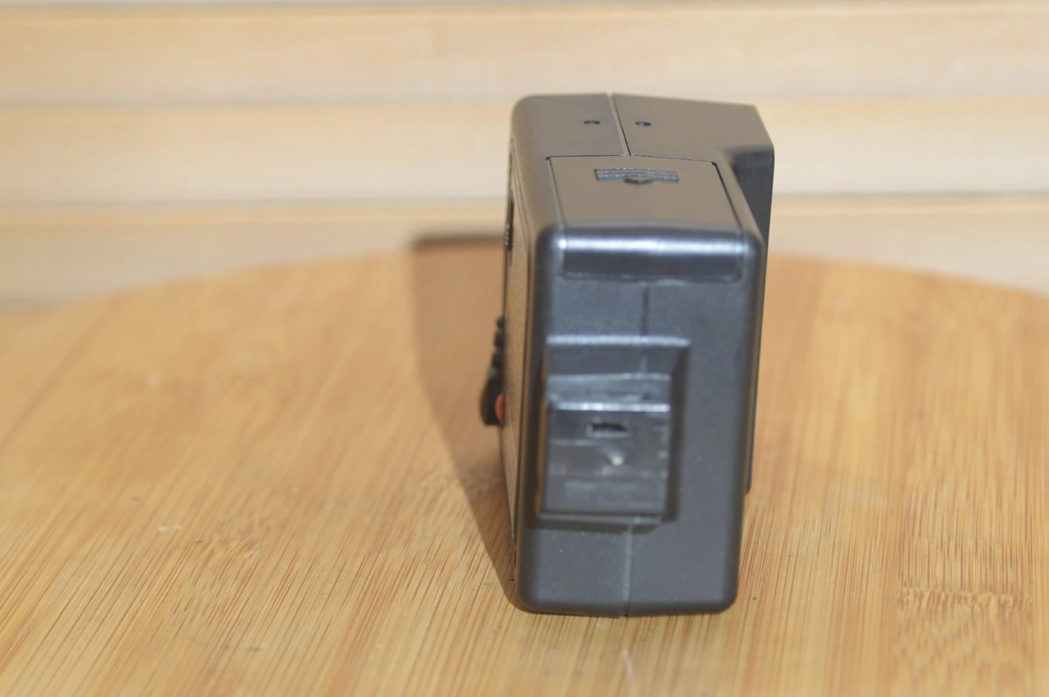 Vintage Vivitar Electronic Flash 1900. Universal Flash Unit. Great For Fill -in Flash Photography 5 Vintage Vivitar Electronic Flash 1900. Universal Flash Unit. Great For Fill -in Flash Photography - Image 3