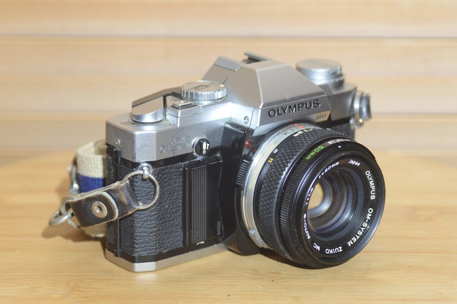 Vintage Olympus OM30 35mm Camera Starter Pack . 4 Vintage Olympus OM30 35mm Camera Starter Pack . - Image 2