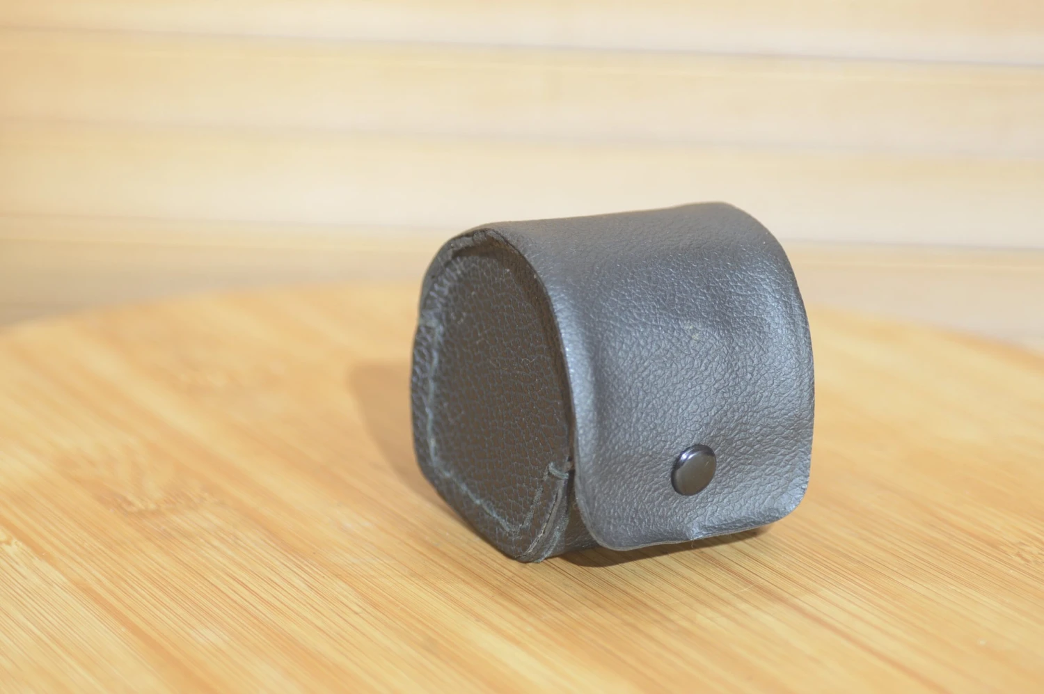 Vintage Black Leather Tele Converter Case. Perfect For Protecting Your Extension Tube. 4 Vintage Black Leather Tele Converter Case. Perfect For Protecting Your Extension Tube. - Image 2