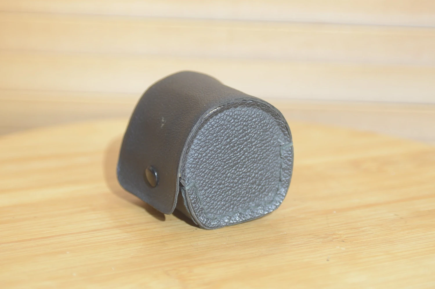 Vintage Black Leather Tele Converter Case. Perfect For Protecting Your Extension Tube. 8 Vintage Black Leather Tele Converter Case. Perfect For Protecting Your Extension Tube. - Image 6