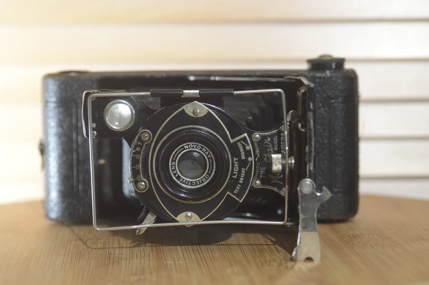 Houghton Butcher May Fair Medium Format Folding Camera. Great As A Prop Or For Experimental Photography 4 Houghton Butcher May Fair Medium Format Folding Camera. Great As A Prop Or For Experimental Photography - Image 2