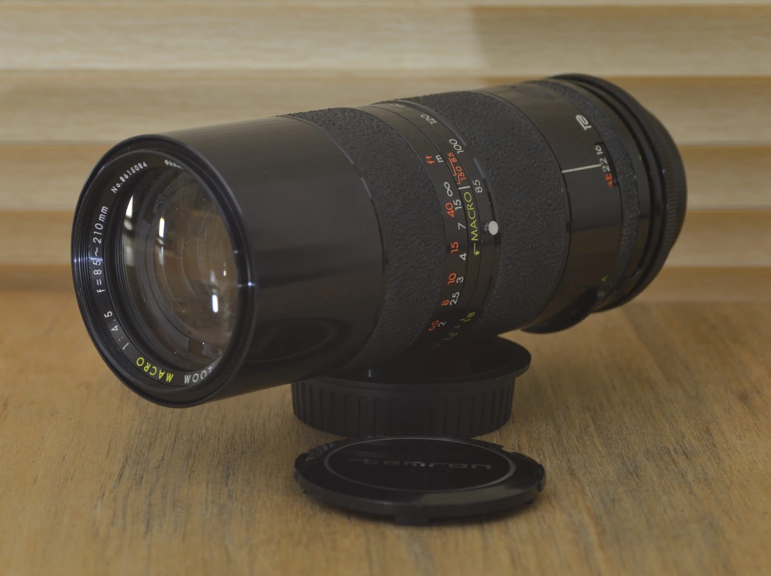 Stunning Tamron FD Fit 85-210mm 1:4.5 Zoom Lens In Lovely Hard Leather Case. A Lovely Piece Of Glass, Perfect For Wildlife Photography. 3 Stunning Tamron FD Fit 85-210mm 1:4.5 Zoom Lens In Lovely Hard Leather Case. A Lovely Piece Of Glass, Perfect For Wildlife Photography.